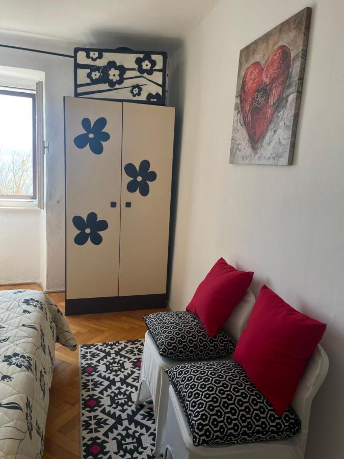 Luna Apartment